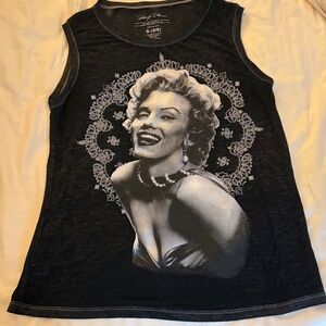 Marilyn Monroe Woman’s Black Tank Top with Graphic of Marilyn Monroe. Size S.